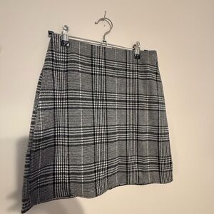 H&M Classic Black and White Plaid Mini Skirt